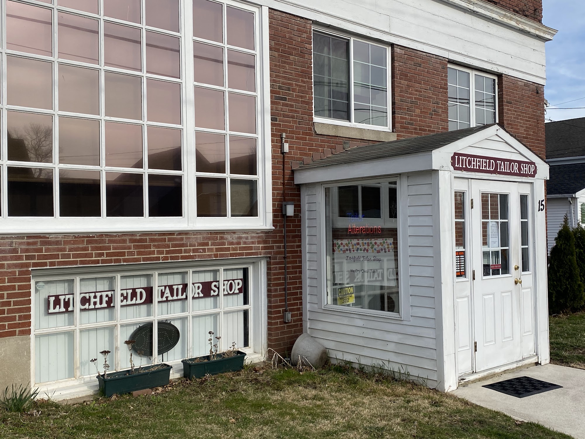 Litchfield Tailor Shop published photograph 6 of 23